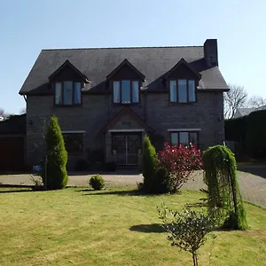 Bryngower House Apartment