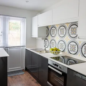 Isca House, Private Garden, Close To Center, The Quay, Free Wifi Holiday home
