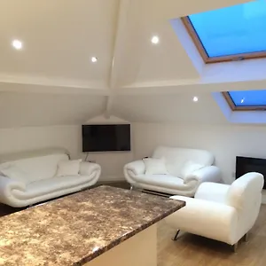 Grosvenor House Apartment